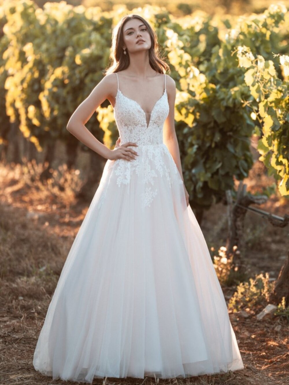 ALLURE BRIDAL - A1301